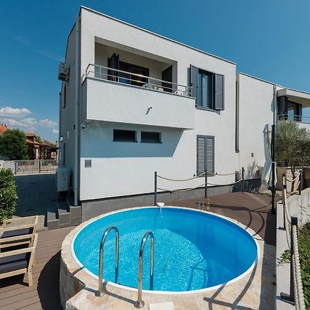 Malo Ferienvilla Privlaka, Pool, Boje, Wi-Fi, Wallbox ปริฟลากา ภายนอก รูปภาพ