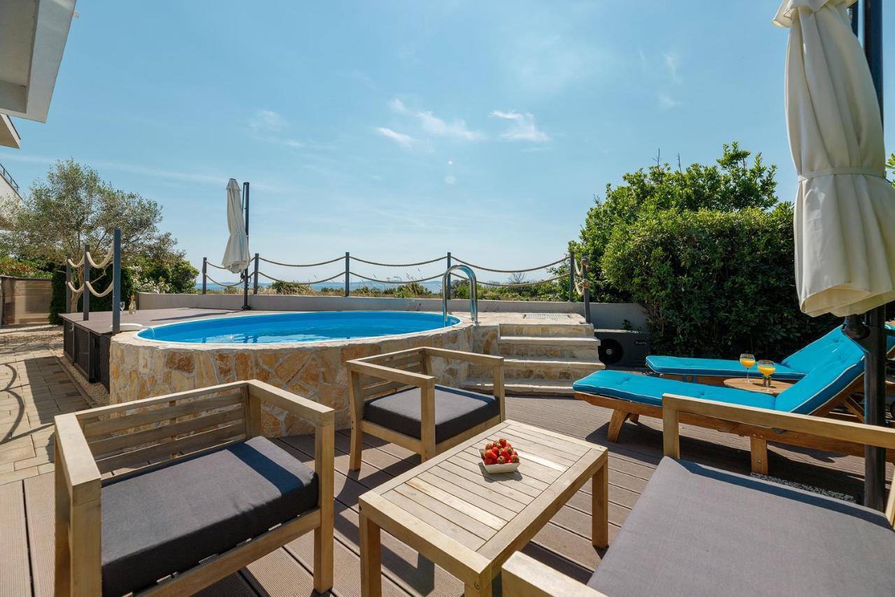 Malo Ferienvilla Privlaka, Pool, Boje, Wi-Fi, Wallbox ปริฟลากา ภายนอก รูปภาพ
