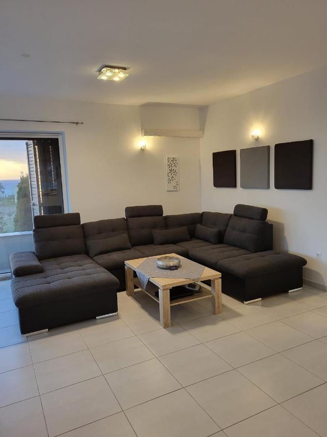 Malo Ferienvilla Privlaka, Pool, Boje, Wi-Fi, Wallbox ปริฟลากา ภายนอก รูปภาพ